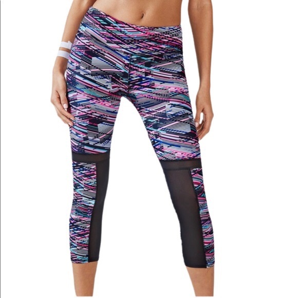 Fabletics Digital Static Print Zoey Capri Small - Picture 1 of 7